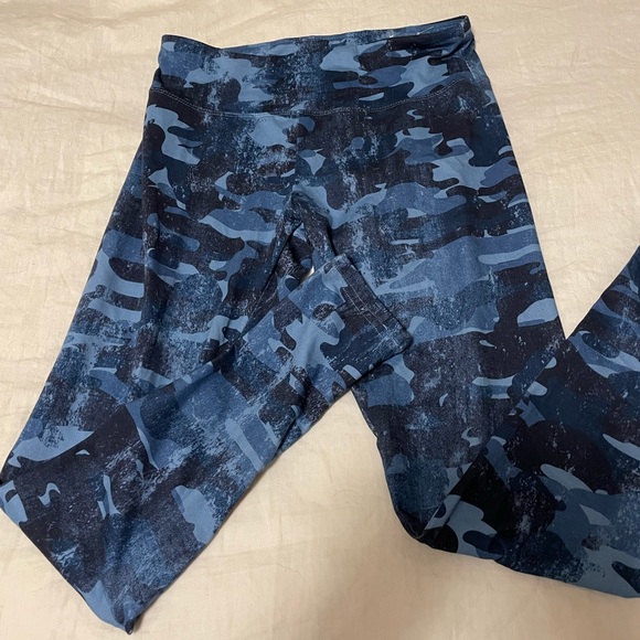 Marika blue camo leggings - Picture 2 of 4